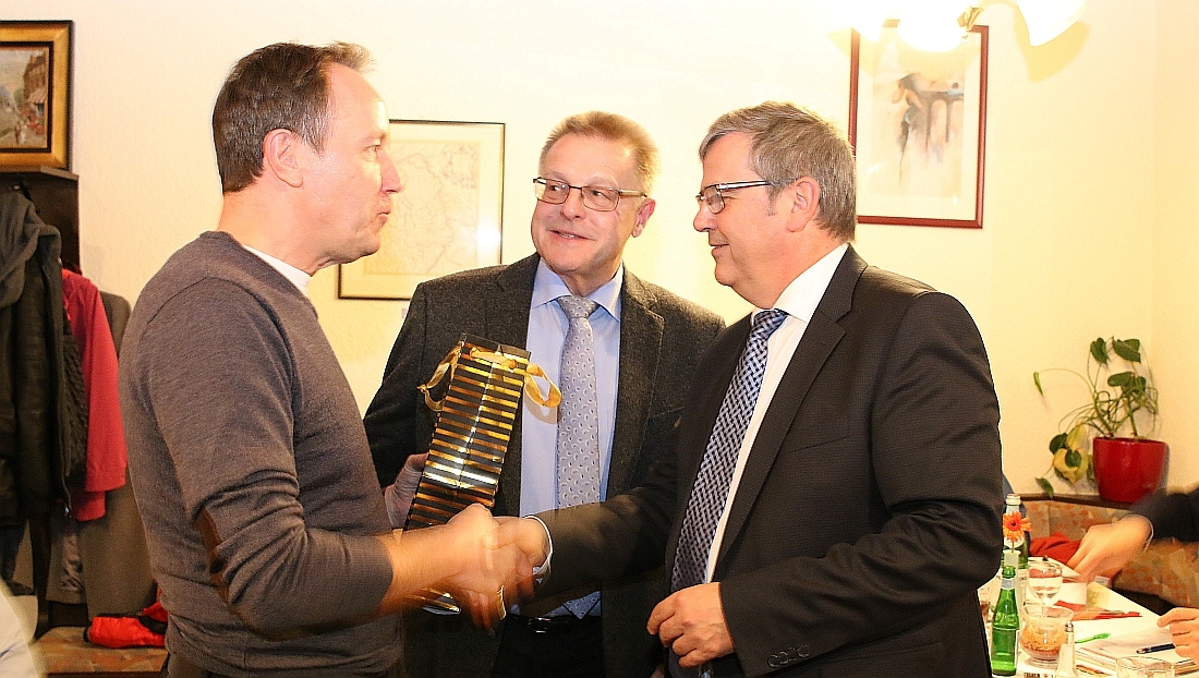 Kindernotarzt Dr. Ingo Böhn (li.), Otto Reiland und Hansjörg Eger (re.).