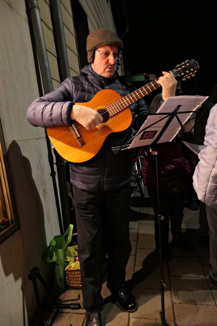 Musikalischer Pfarrer Markus Diringer | Foto: Brigitte Melder