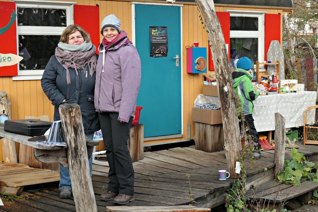 Die beiden Vereinsmitglieder freuten sich über Besucher | Foto: Brigitte Melder