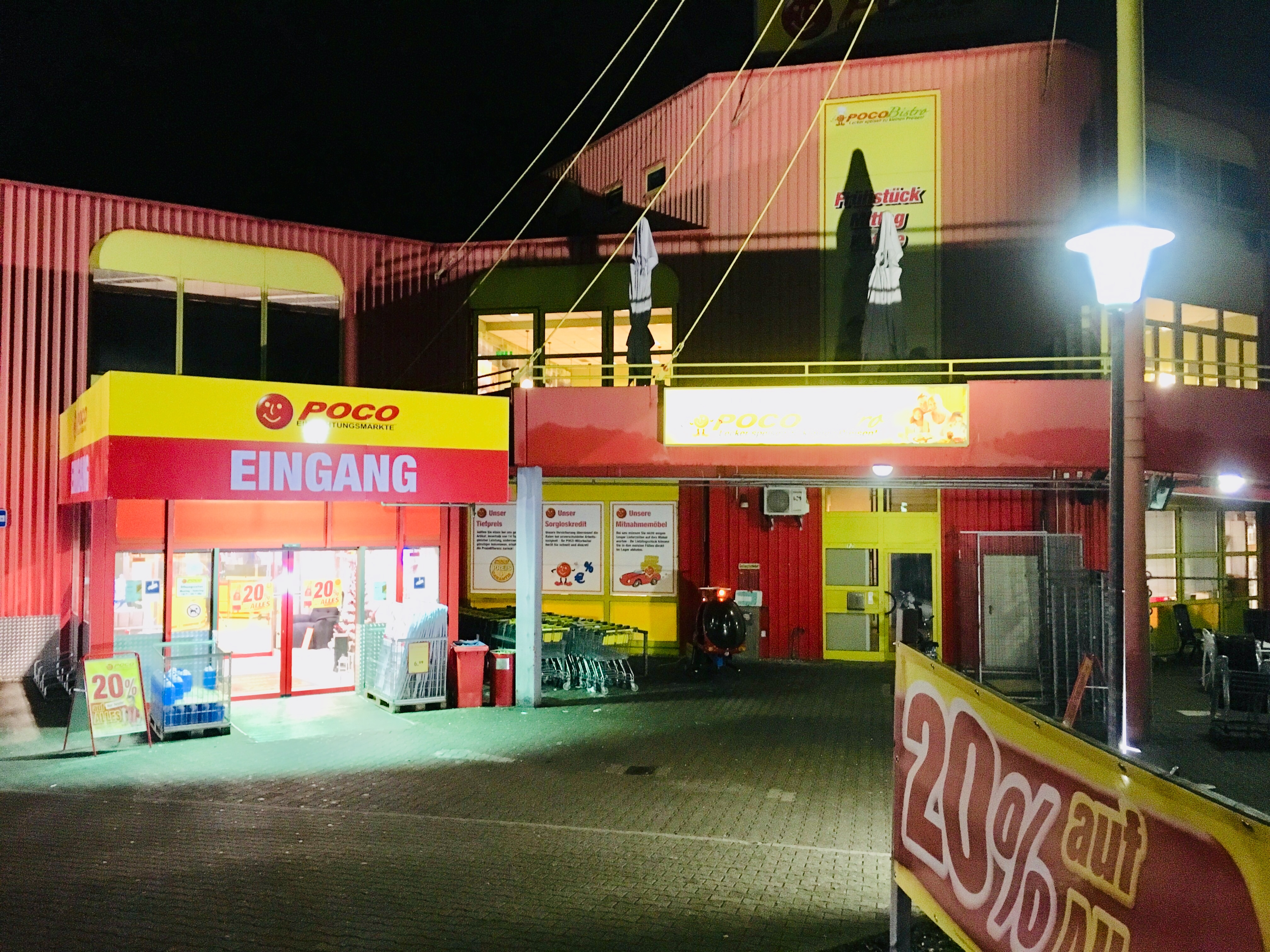 In Mannheim gibt es einen Poco-Einrichtungsmarkt in der Helmertstraße.