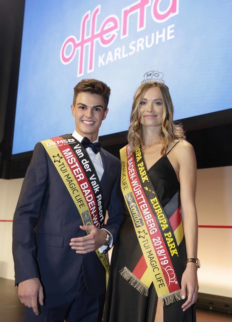Alexander Speiser aus Karlsruhe und Nadine Berneis aus Stuttgart sind die strahlenden Sieger des Abends. | Foto: KMK, Jürgen Rösner
