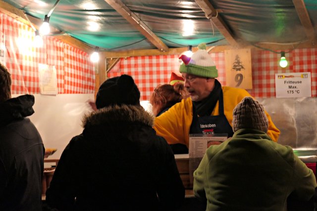 Starke Nachfrage nach dem afrikanischen Erdnusseintopf | Foto: Brigitte Melder