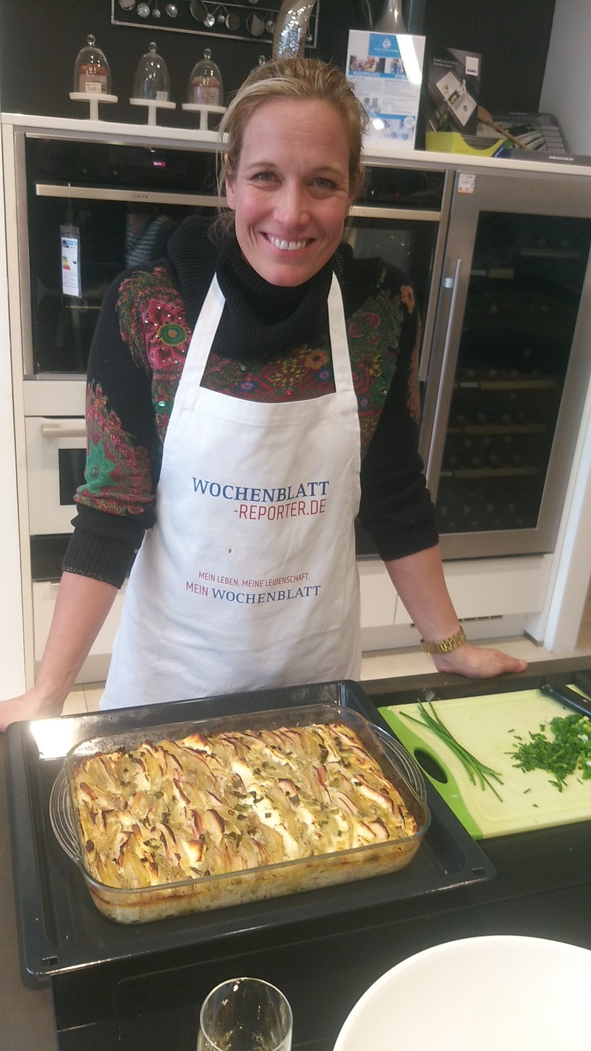 Nicole Arndt Aus Ettlingen Siegt Beim Wochenblatt Reporter Rezeptwettbewerb Kartoffelauflauf Baden Hat Die Nase Vorn Karlsruhe 