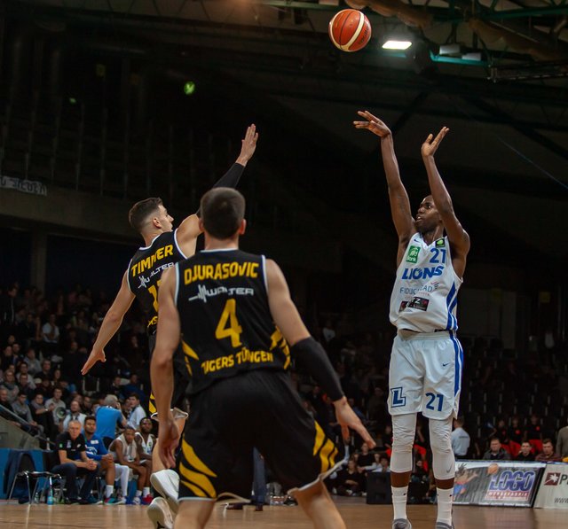 Orlando Parker wirft
 | Foto: wow.pics.ka