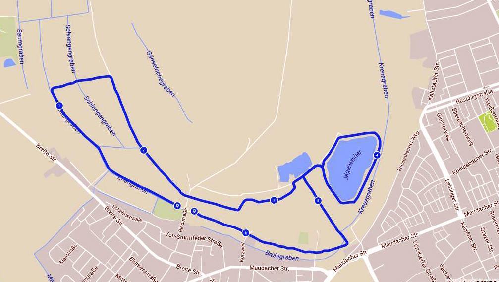 Der Hauptlauf führt auf flachen, befestigten Wegen durchs Maudacher Bruch und um den Jägerweiher.