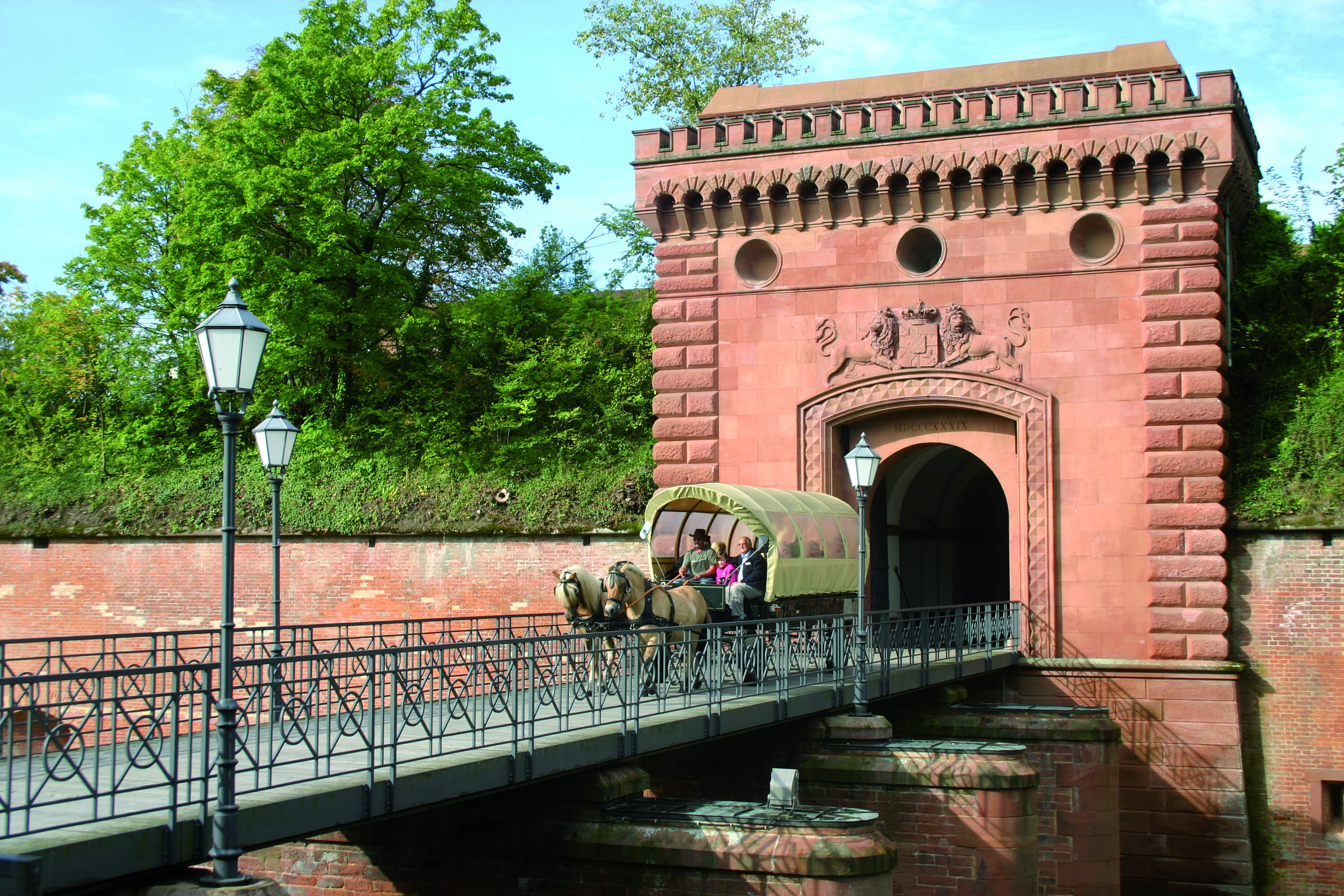 Die Stadt Germersheim kennenlernern, dazu lädt das Tourismusbüro ein.