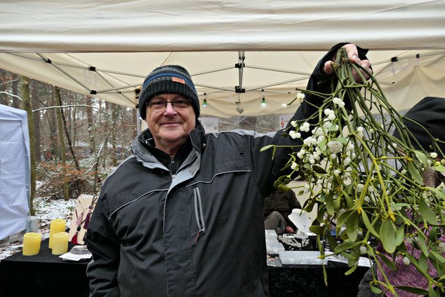 Auch er hatte sich Misteln gekauft | Foto: Brigitte Melder