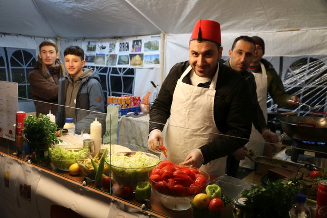 Auch ein Stand der syrischen Mitbürger war mit dabei.
