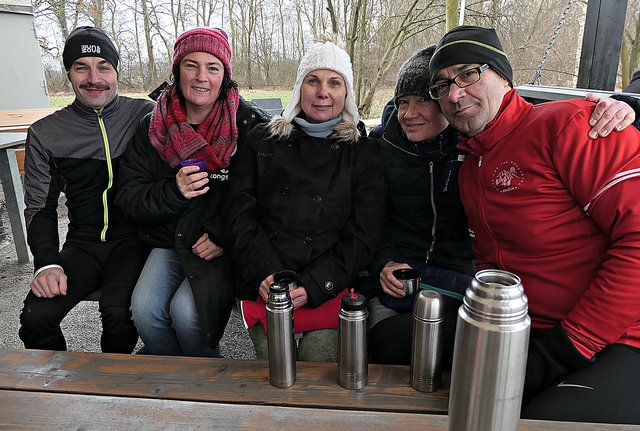 Die fünf Speyerer, die mir einen heißen Tee spendierten | Foto: Brigitte Melder