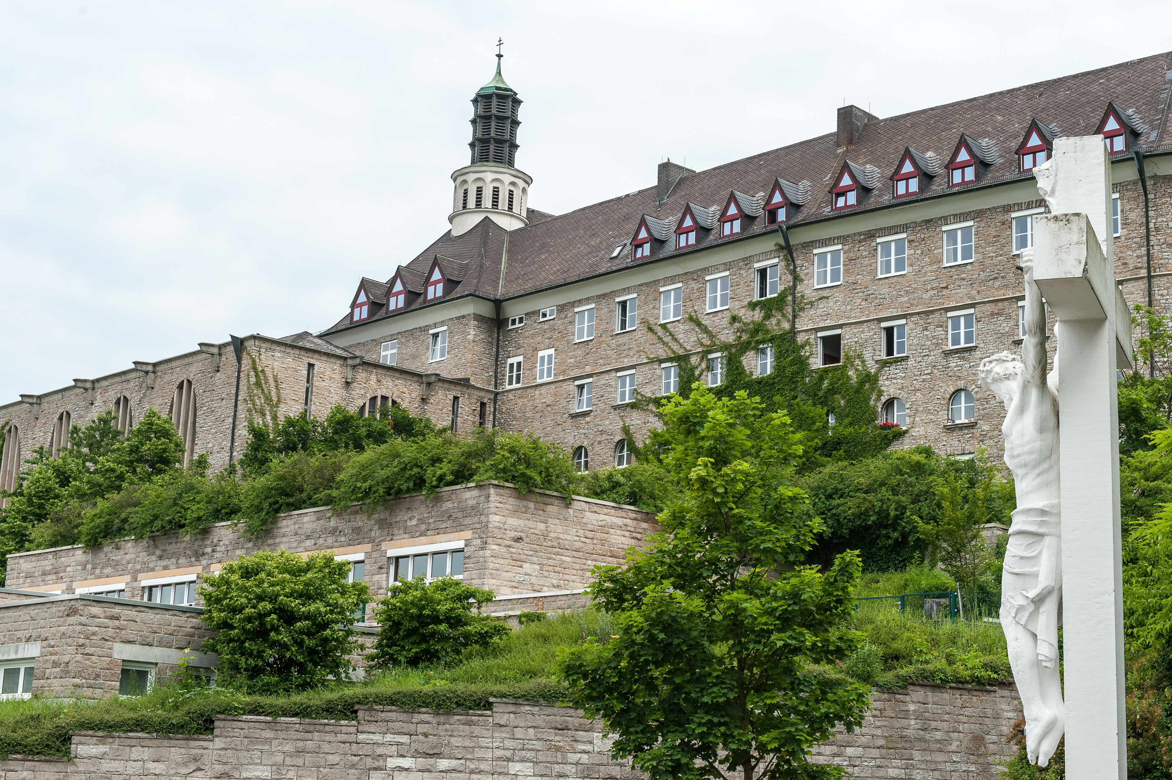 Im kommenden Schuljahr sind bis zu vier neue Klassen geplant, so dass die Aufnahmechancen am Privatgymnasium St Paulusheim in Bruchsal sehr gut sind.