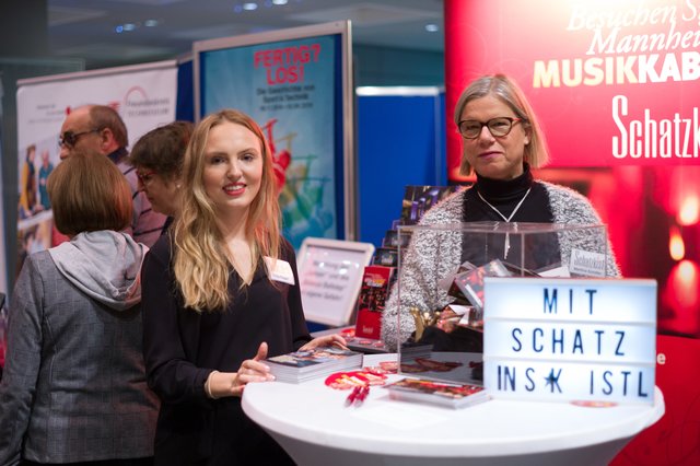 Nicht fehlen durfte das Musik-Kabarett Schatzkistl.  | Foto: Christian Gaier