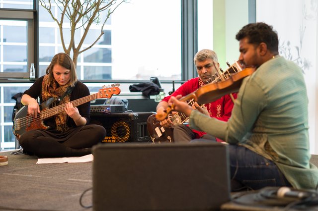 Die Band Indrajala (in Sanskrit „Magie“) verbandet indische traditionelle Musik mit Jazz, Funk und Pop. 
 | Foto: Christian Gaier