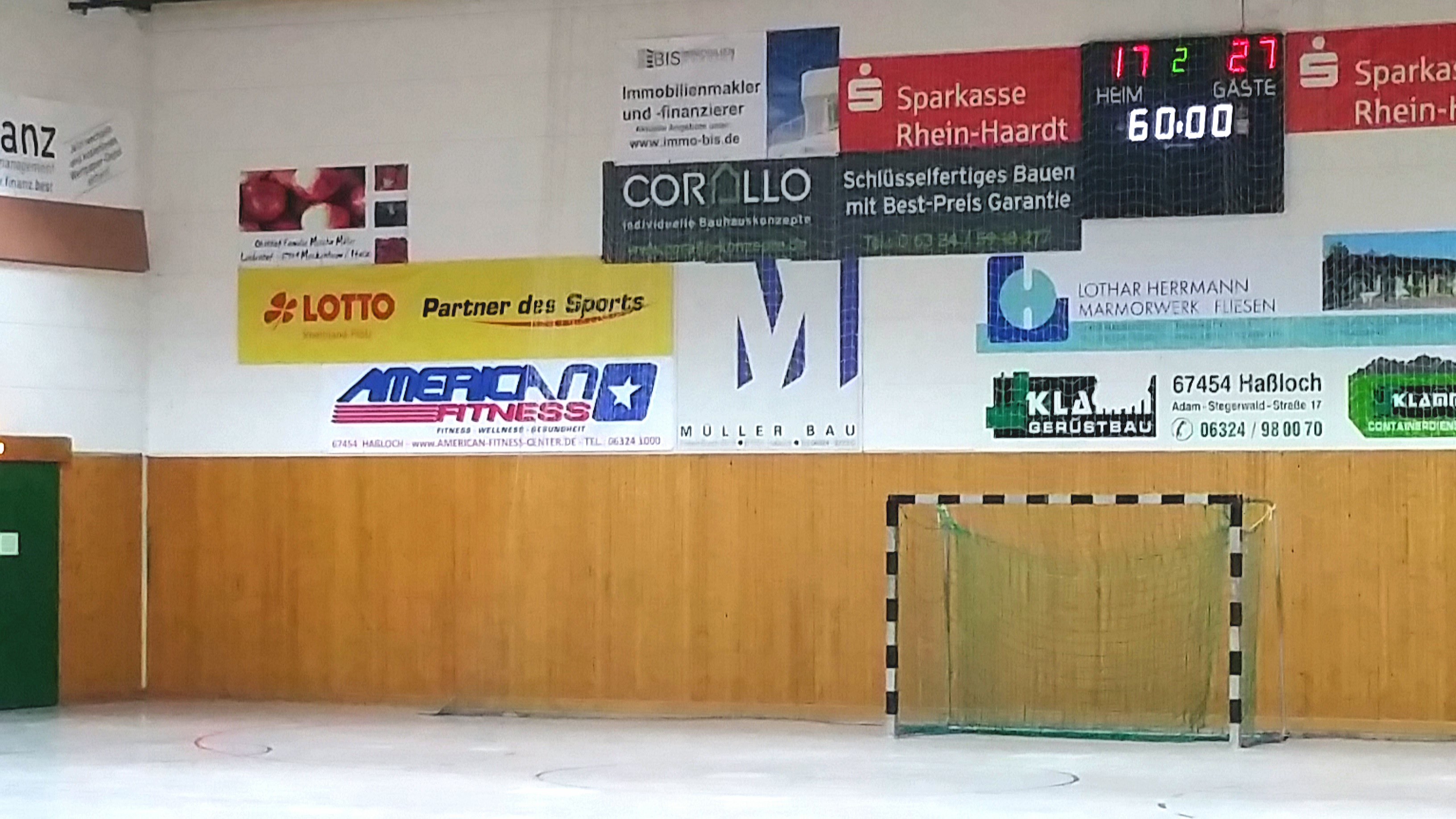 Mit 27:17 besiegten die Eulen im Pfalzpokal im Auswärtsspiel in der Haßlocher TSG-Halle die Bären von der TSG. Zur Halbzeit war mit 13:4 für die Friesenheimerinnen schon alles gelaufen und die zweite Halbzeit ein besseres Trainingsspiel für die Eulen-Ladies.