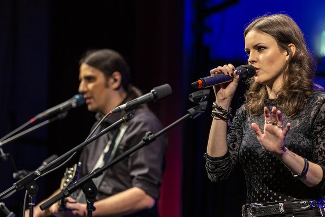 Neujahrsempfang 2019 des Oberbürgermeisters Dr. Klaus Weichel in der Fruchthalle Kaiserslautern, die Band MoonSun | Foto: Jens Vollmer