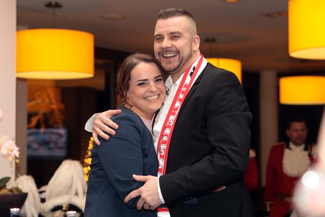 Sie scheinen ein gutes Team zu werden: Ihre Lieblichkeit Daniela I. mit ihrem frisch designierten Prinzen. fotos (2): blüthner