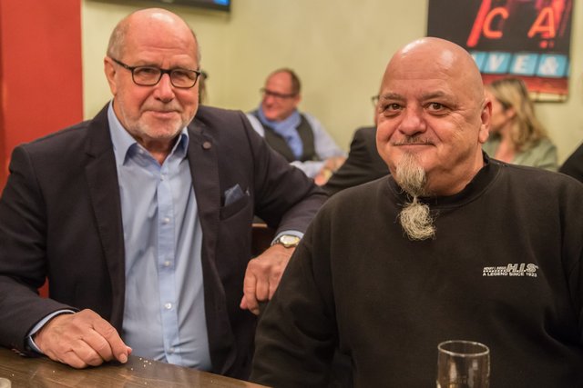 Beim Empfang des Wochenblatts. | Foto: Roland Kohls
