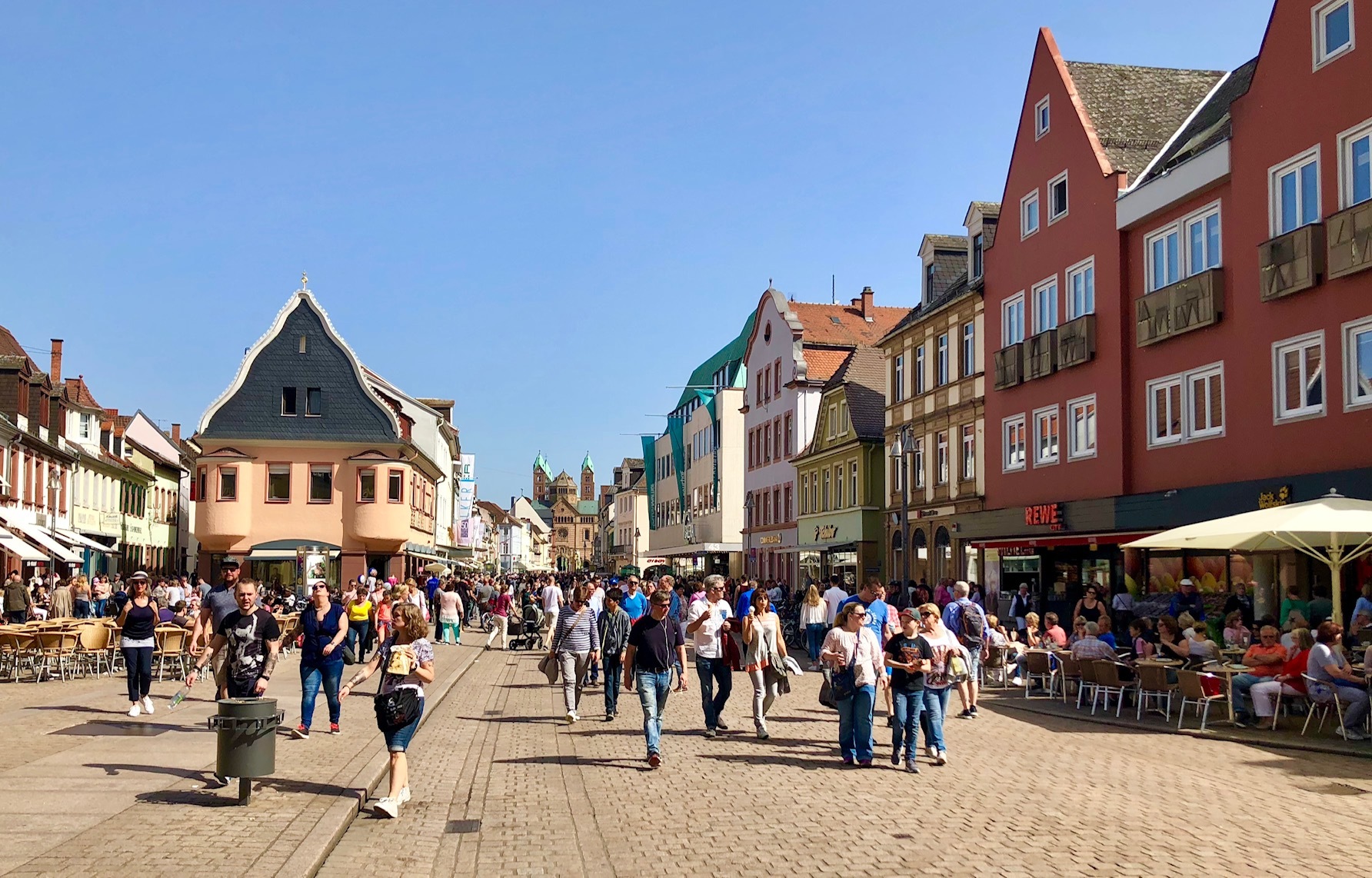 Speyer ist als Einkaufsstadt beliebt. Das ergibt eine aktuelle Studie.