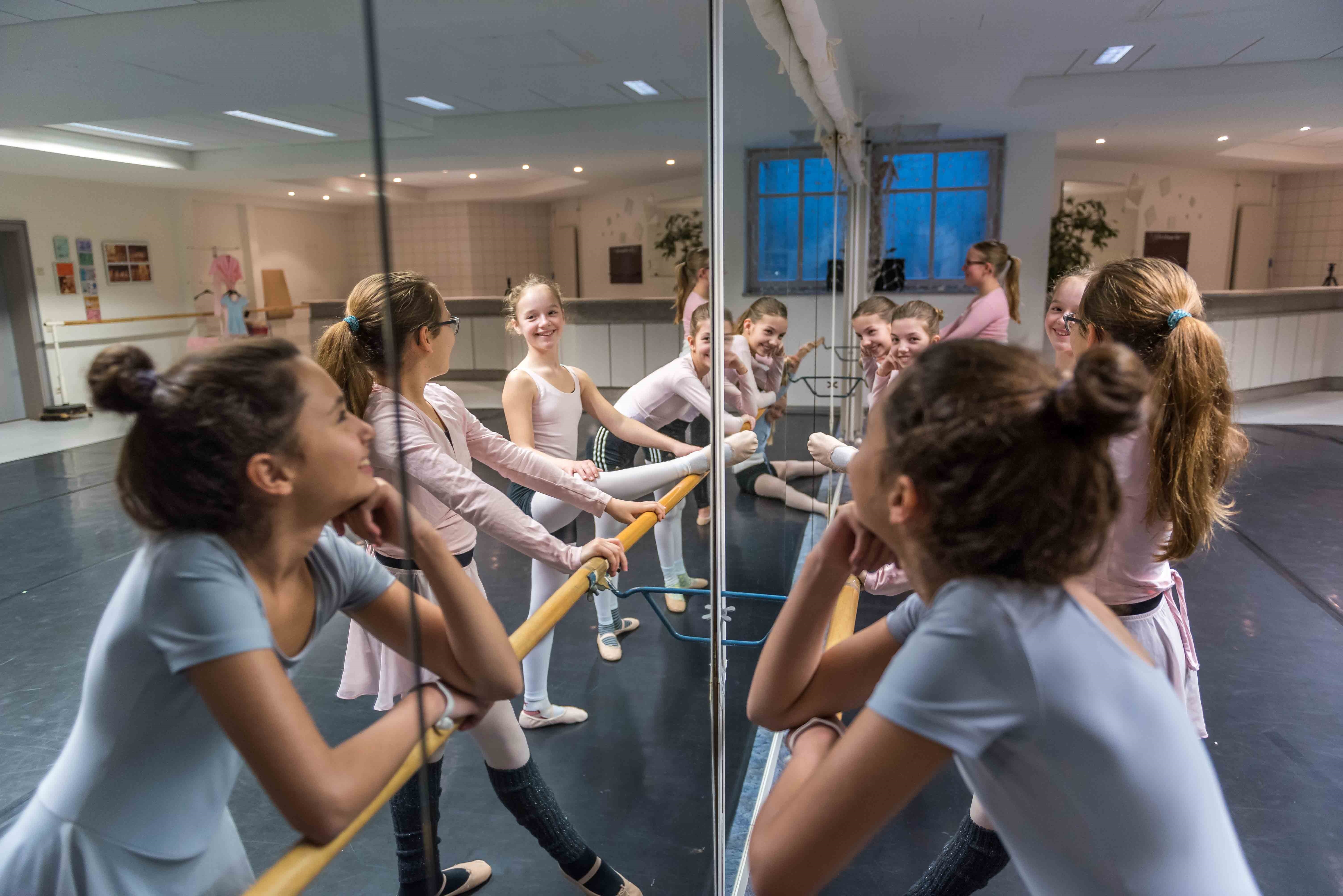 "Alice im Wunderland" kommt als Ballettaufführung am 9. und 10. Februar in die Wörther Festhalle.