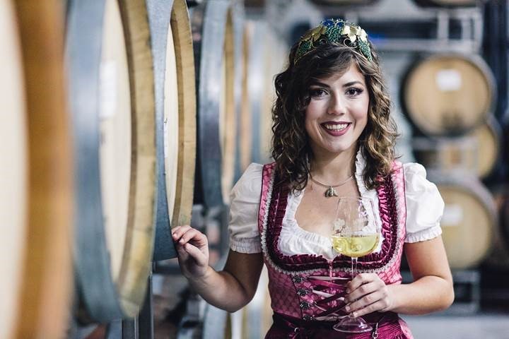 Svenja Hick, derzeit noch amtierende Wachenheimer Weinprinzessin.