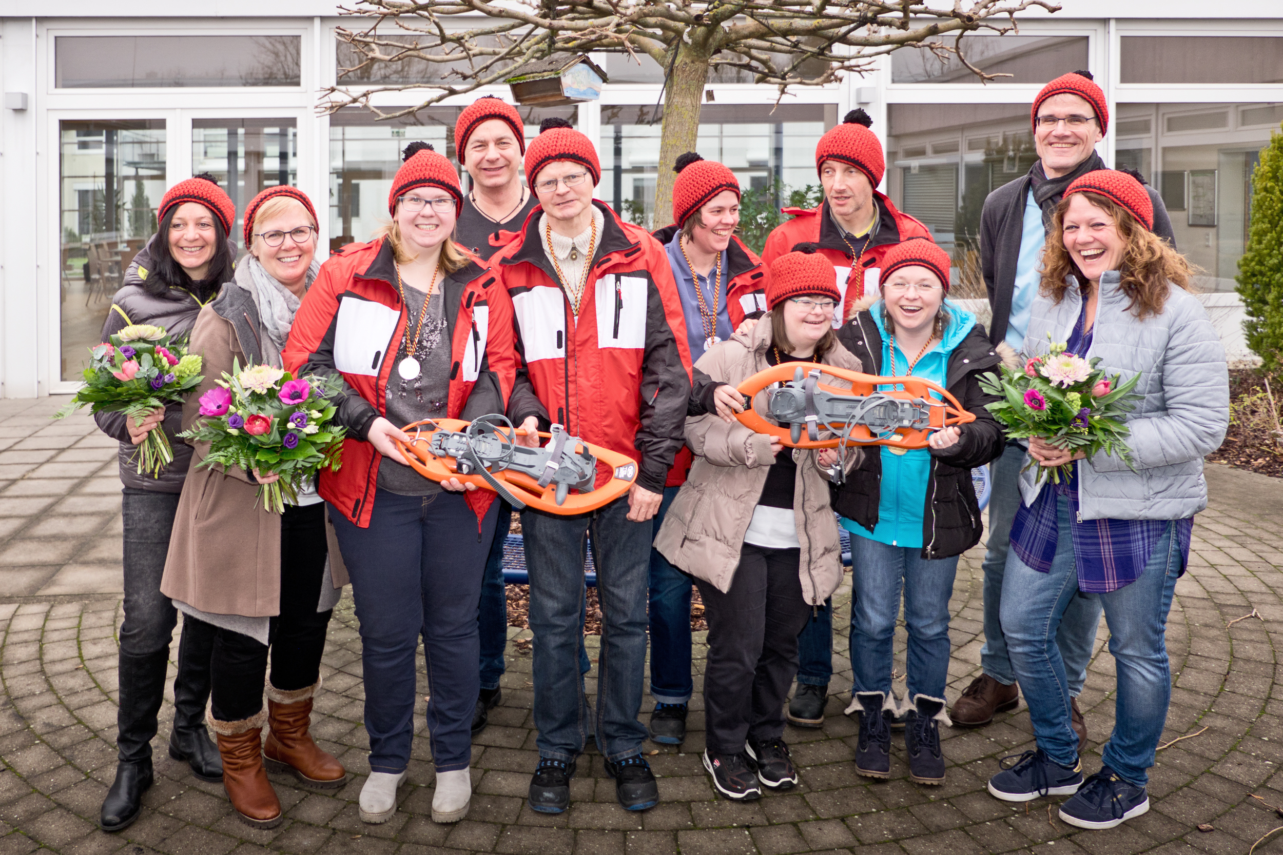 ( vorn) Verena Stalder-Eckert, Andrea Hammes, Vanessa Gärtner, Hans Bohnen, Kathrin Kotz, Ute Gergel, Andrea Hoffmann
(hinten, vlnr.) Robin Kaupisch, Anna Lena Nagel, Axel Herzer, Markus Liebendörfer