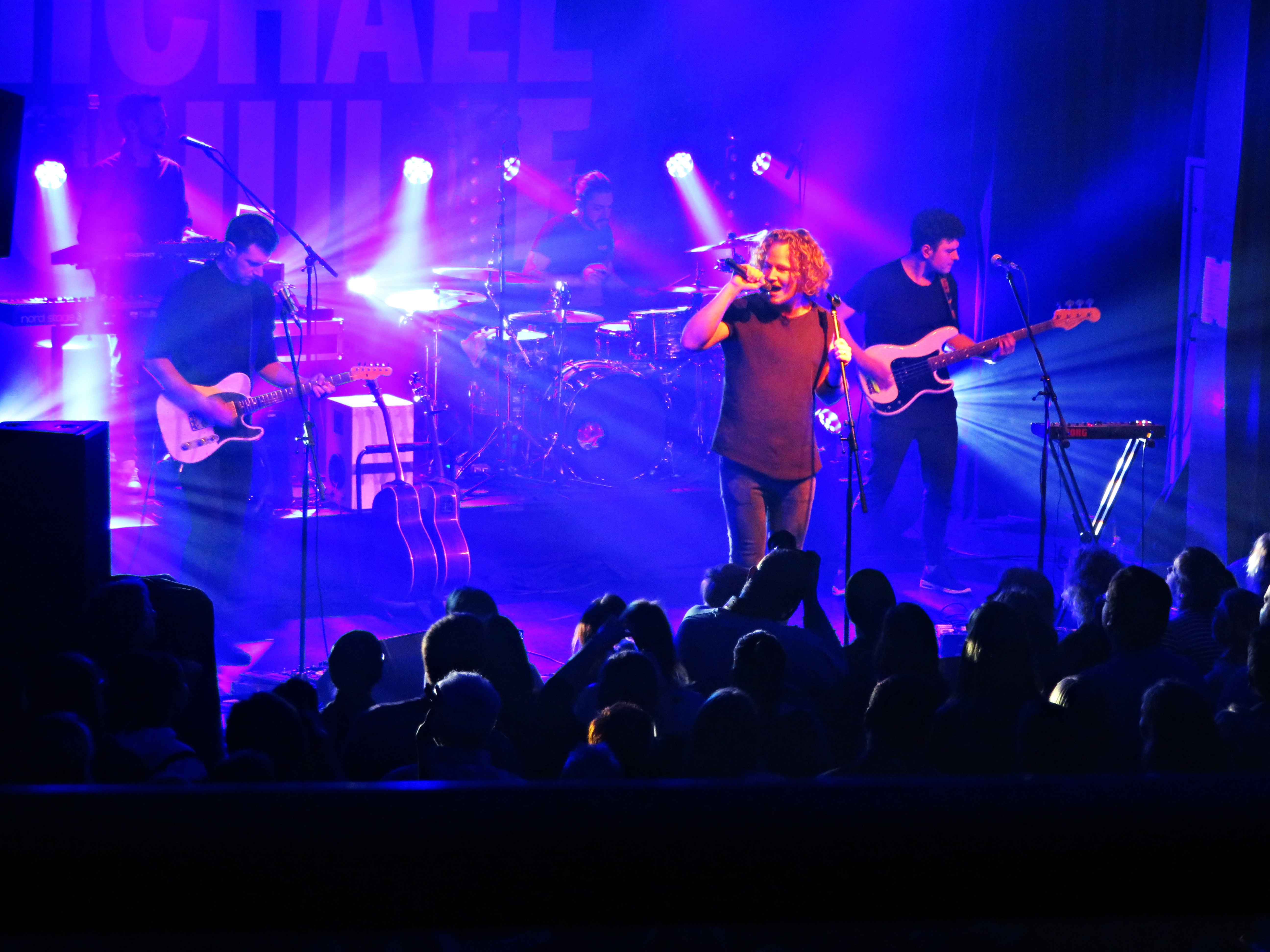 Michael Schulte mit Band verzaubert sein Publikum