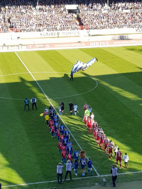 Die Mannschaften | Foto: jow