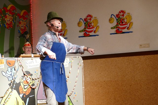 Horst Schulz als „Handyman“ mit „Robotertanz“