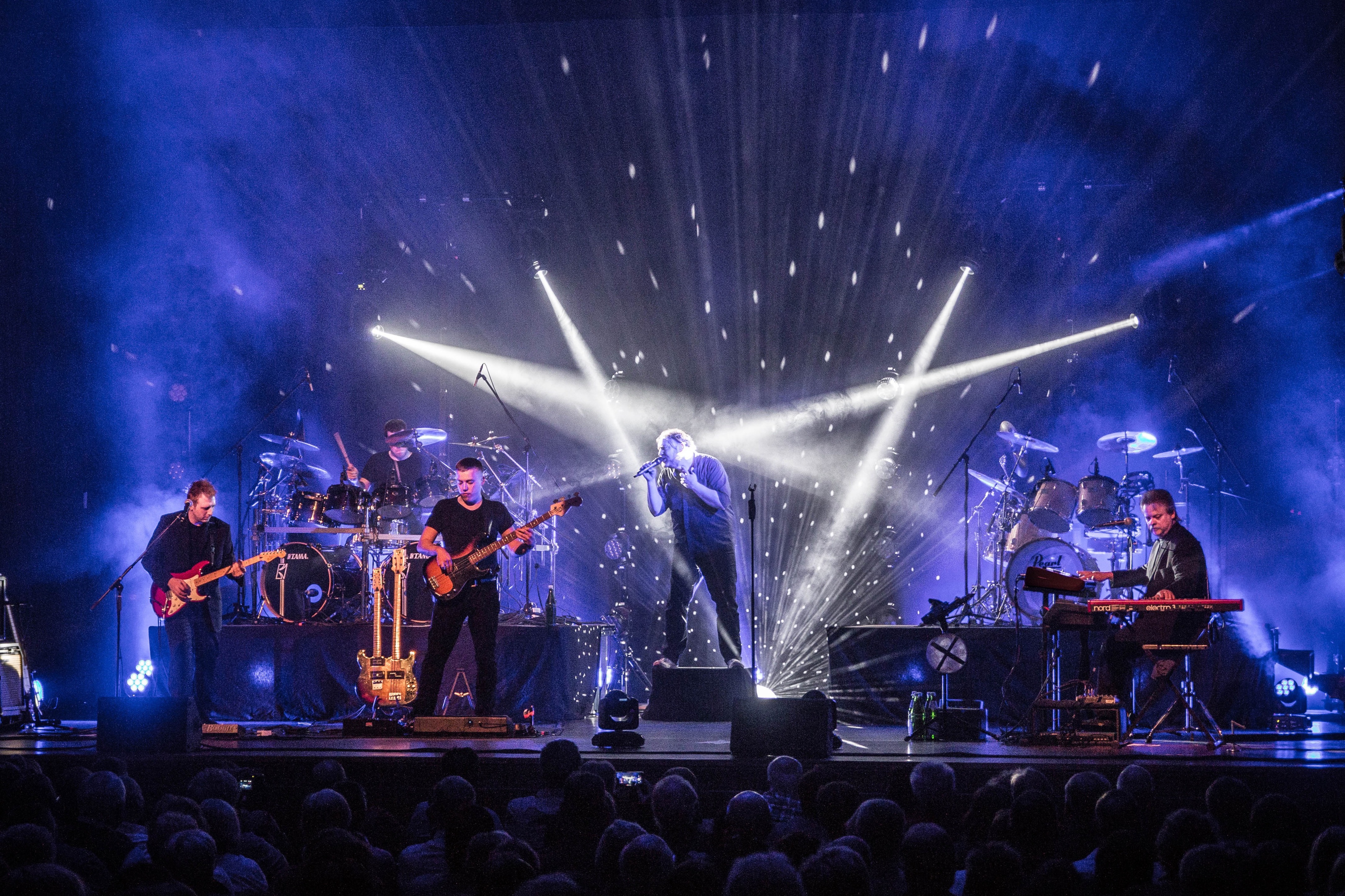 Tribut-Band „Geneses“ kommt am 23. März nach Speyer für eine Hommage an „Genesis“. Foto: Fabian Piekert