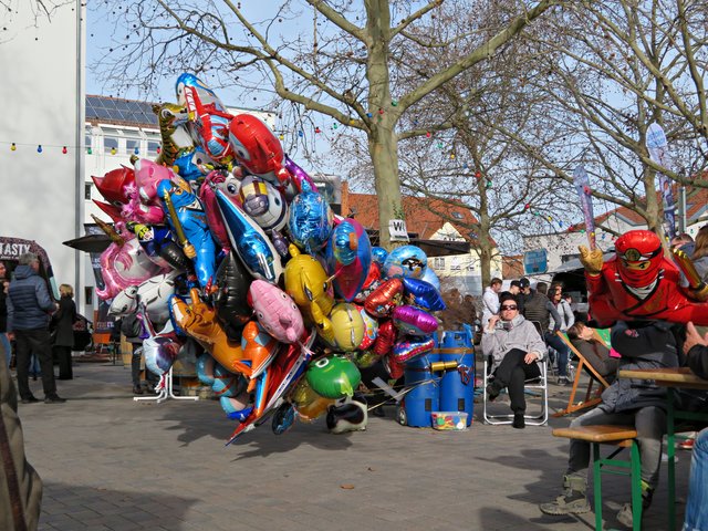 99 Luftballons .... | Foto: Brigitte Melder