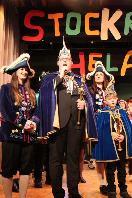 Prinz Philipp LXXI Tim Steinel mit Pagen und Kinderprinz Paul I. | Foto: A.Nachtigal