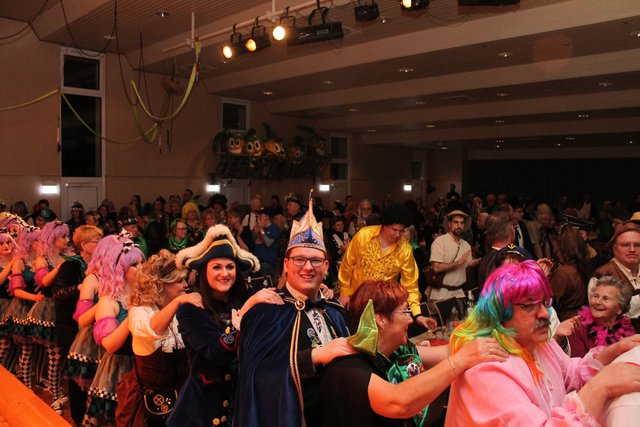 Stimmung tobt beim ARGE Bürgerball in Rheinsheim | Foto: A.Nachtigal