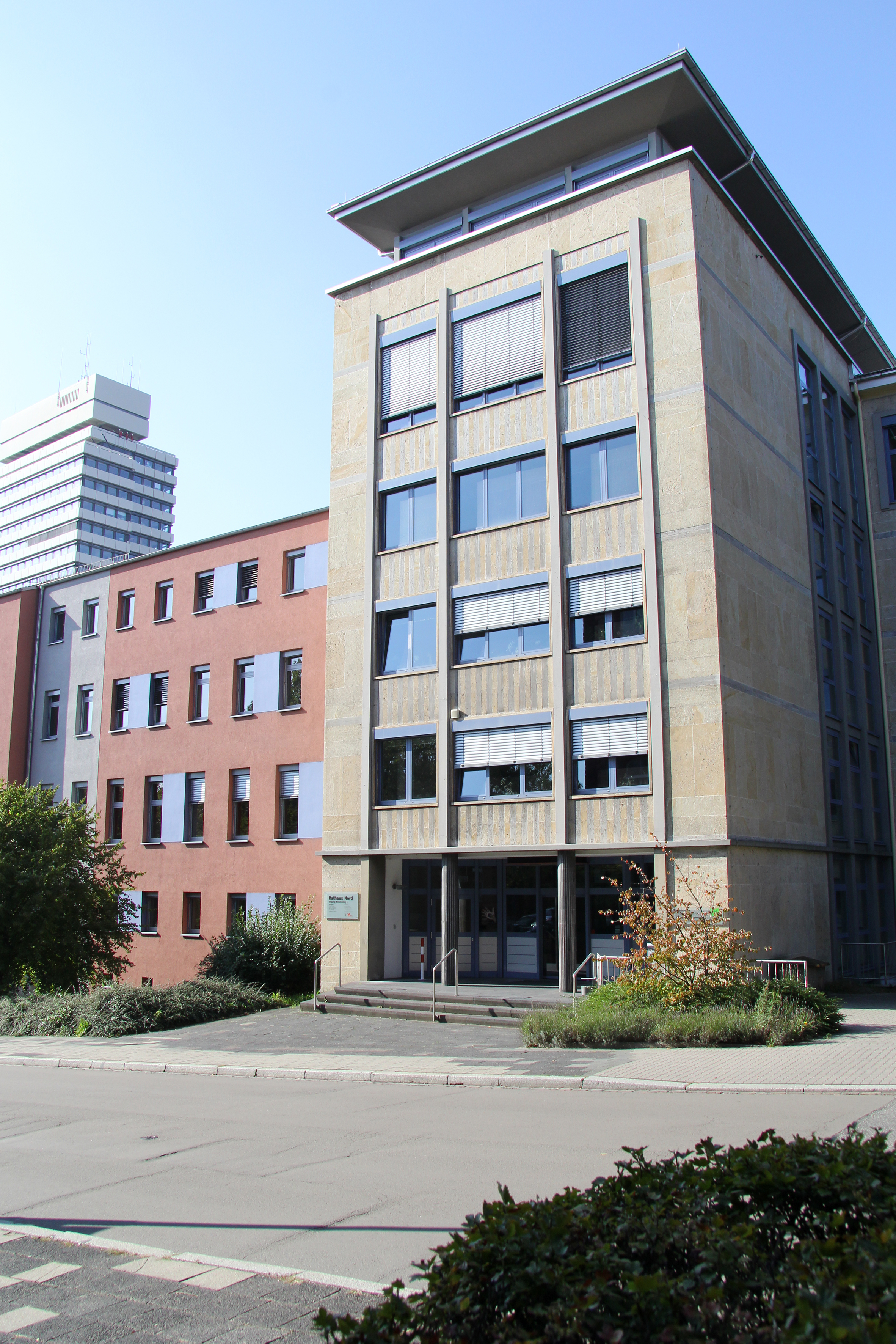 Die Führerscheinstelle hat ihren Sitz im Rathaus Nord Foto: ps