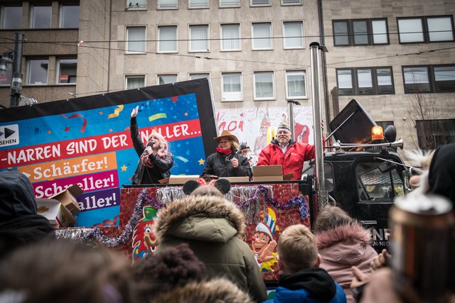 Auch das Rhein-Neckar-Fernsehen sorgte für gute Laune. | Foto: Gaier