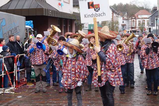Die Kolpingkapelle Kindsbach sorgte mit ihrer Musik für Stimmung | Foto: Walter