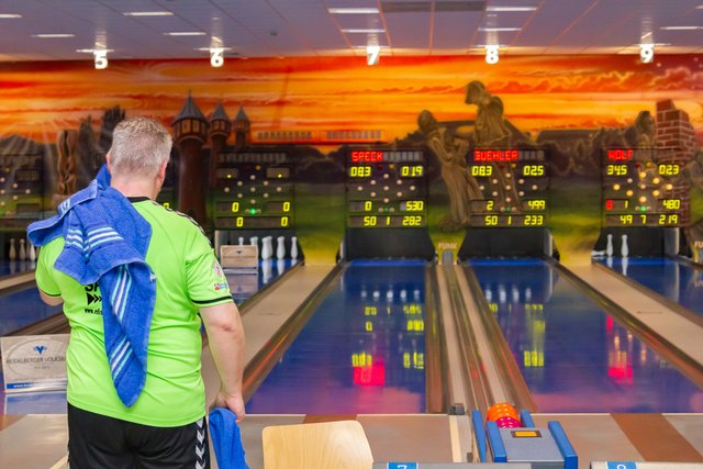 Thomas Speck mit fulminantem Beginn seines Spiels