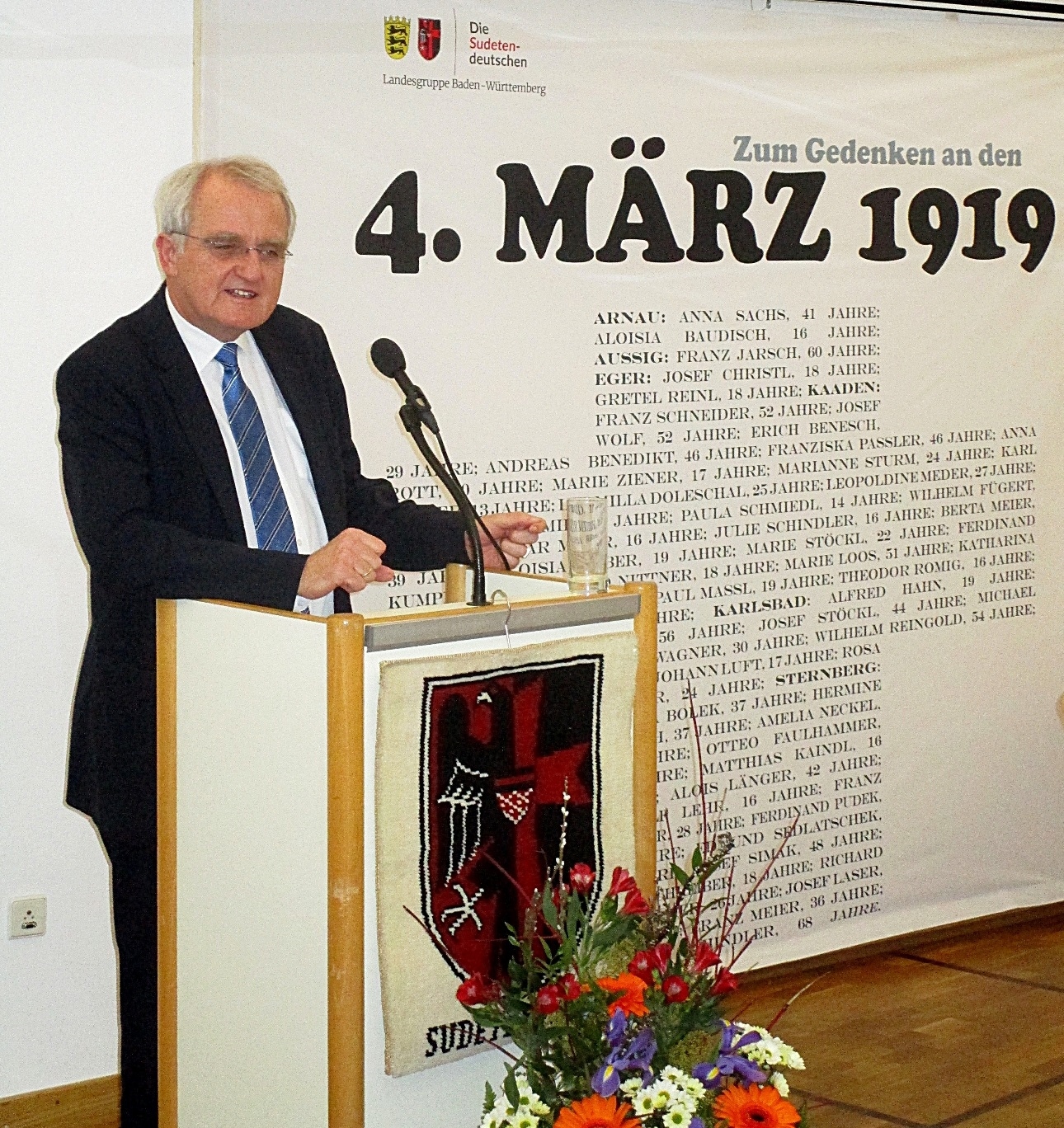 Feierstunde der Landesgruppe Baden- Württemberg der Sudetendeutschen Landsmannschaft zum Jahrestag des „4.März 1919“ am 10.März 2019 im „Haus der Heimat“ in Stuttgart :
Gedenkredner Rainer Wieland MdEP, Vizepräsident des Europäischen Parlaments