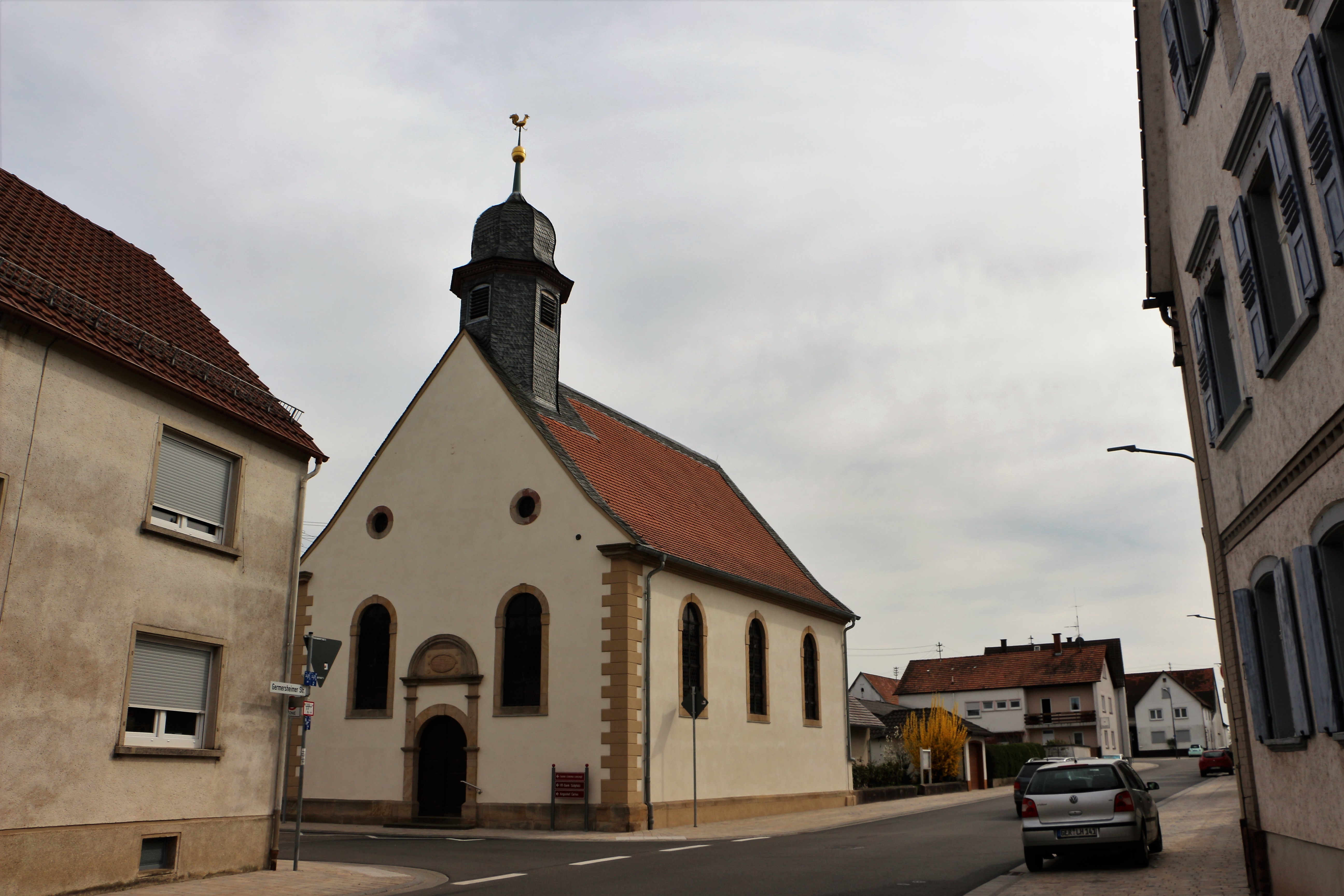 Die evangelische Kirche in Ottersheim.