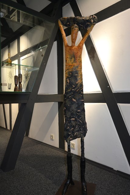 Kunstausstellung LINIE ALS KÖRPER, hier Objekt von Hilke Turré | Foto: A. Abt
