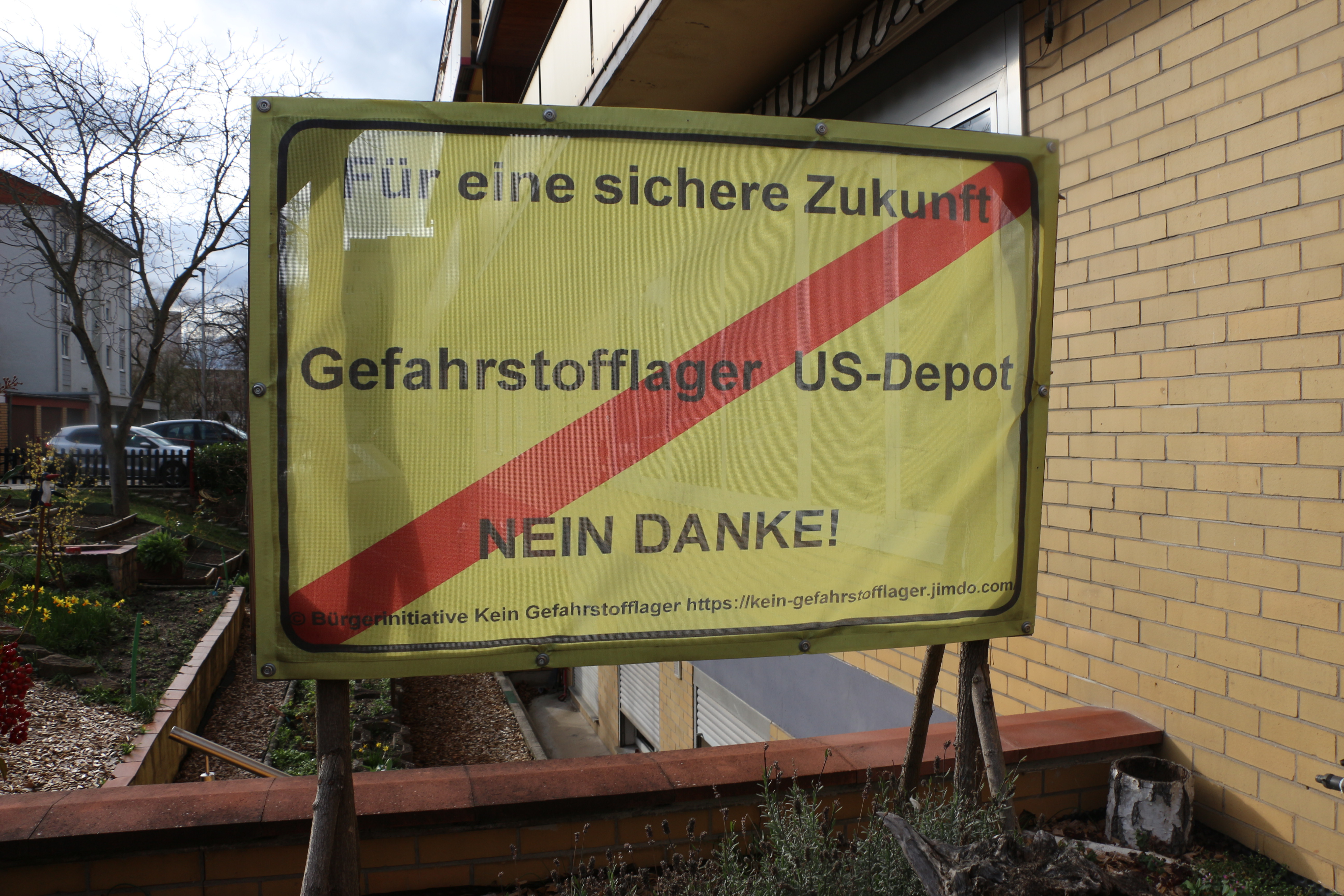 Bürger in Germersheim engagieren sich massiv gegen das geplante (und bereits genehmigte) US-Depot.