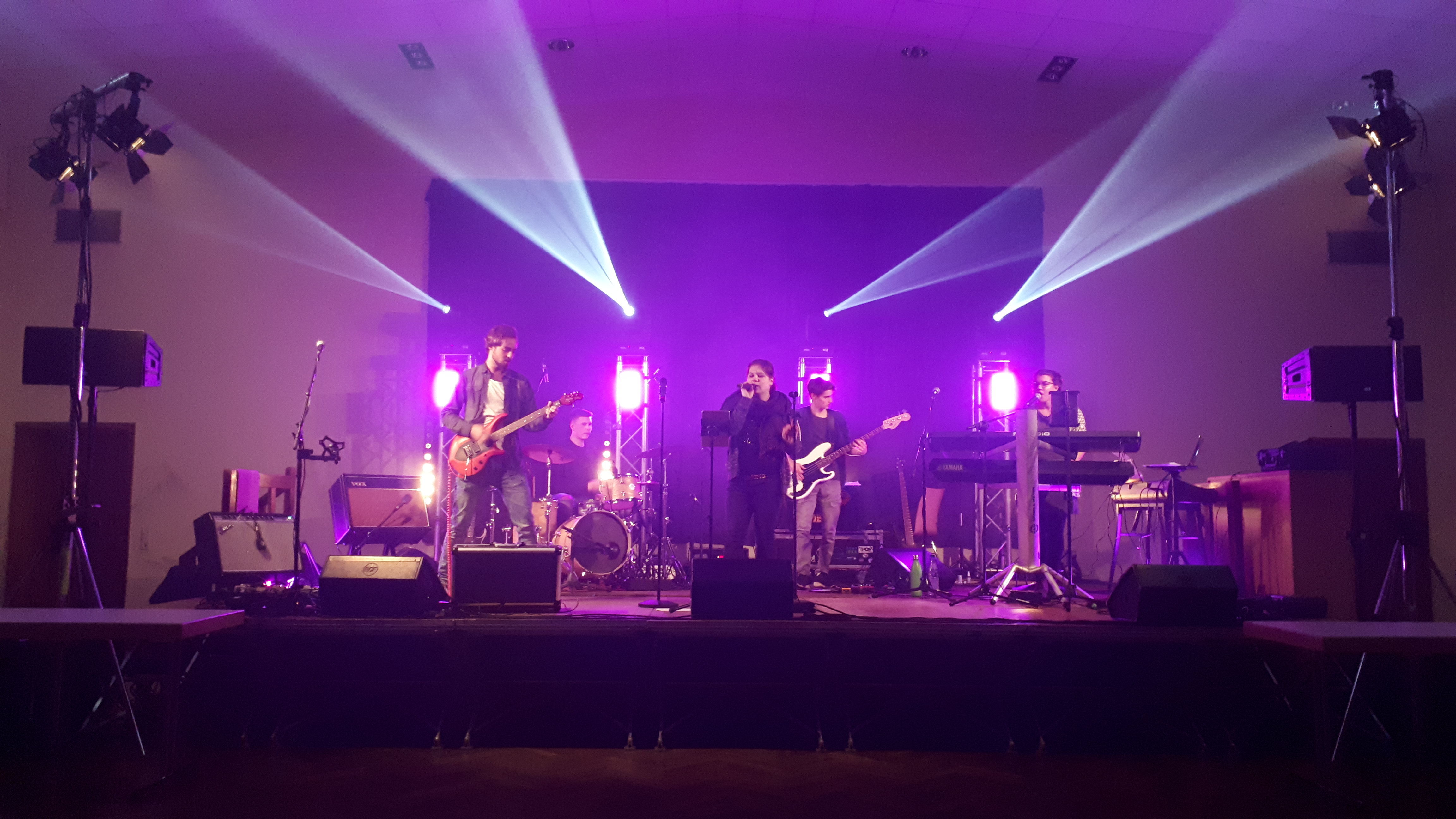 Stolen Sixpence bei ihrem Auftritt bei "Goise rockt"