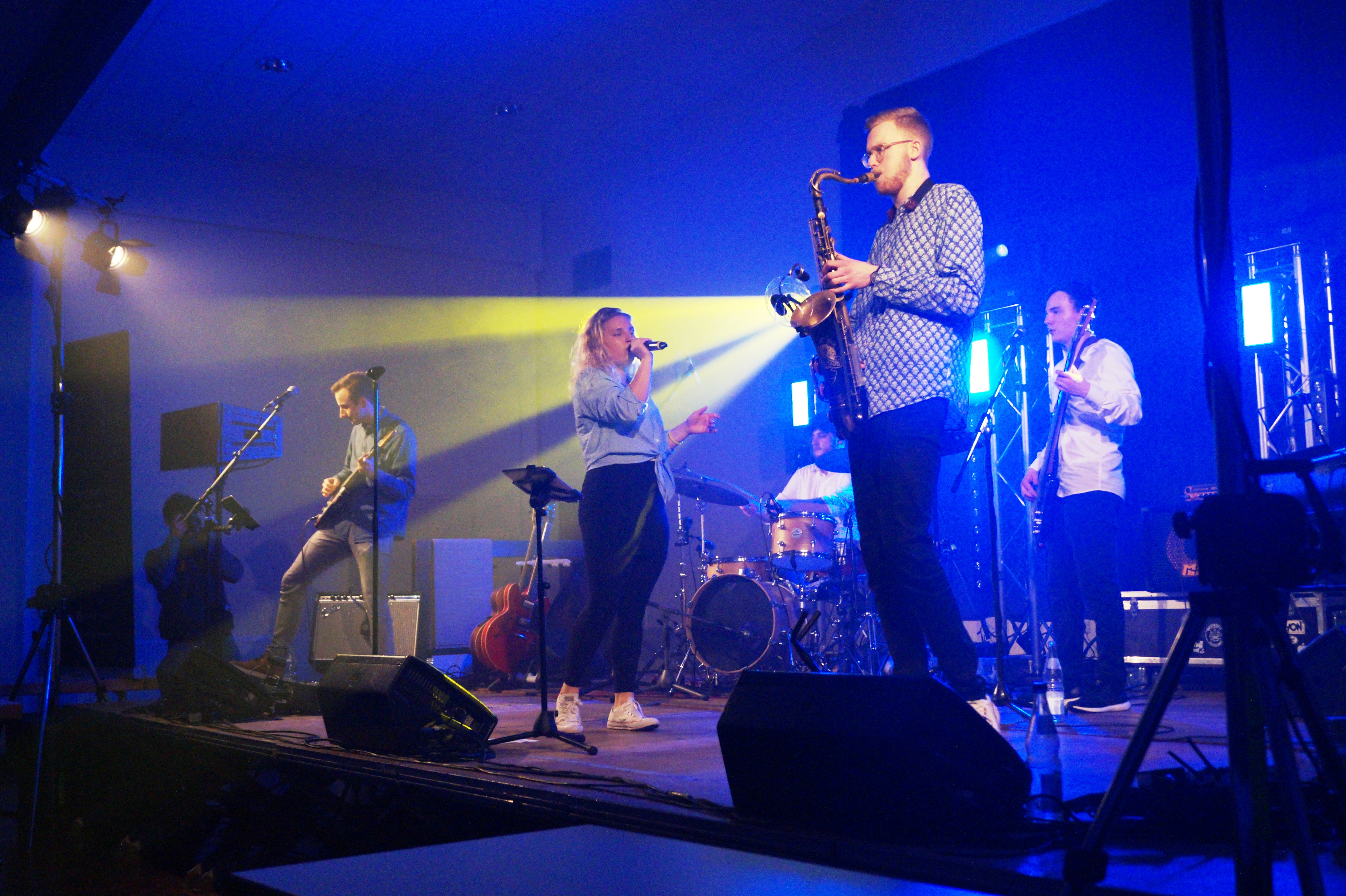 The Synergy bei ihrem Auftritt bei "Goise rockt"