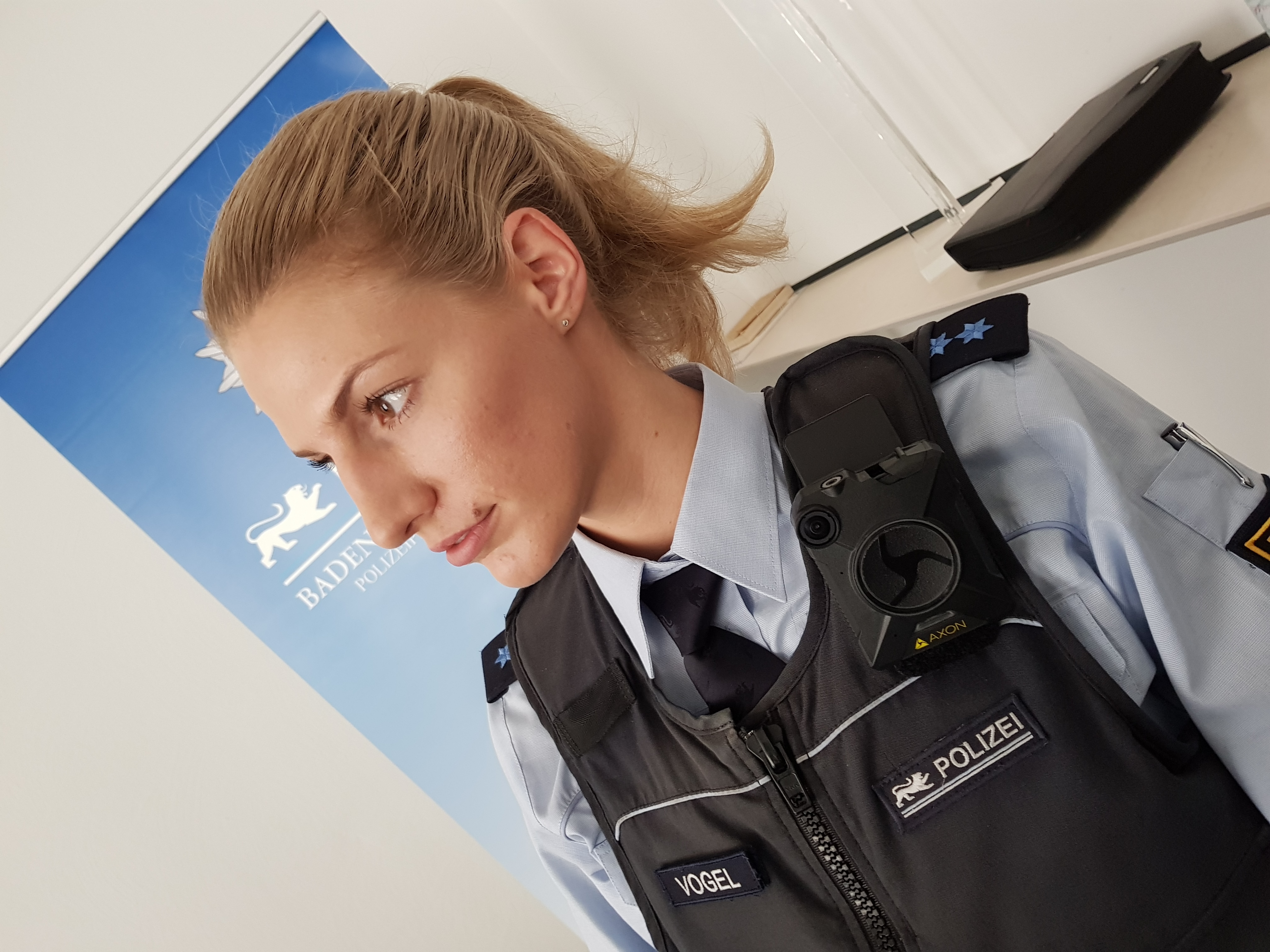Die Bodycam wird sichtbar getragen