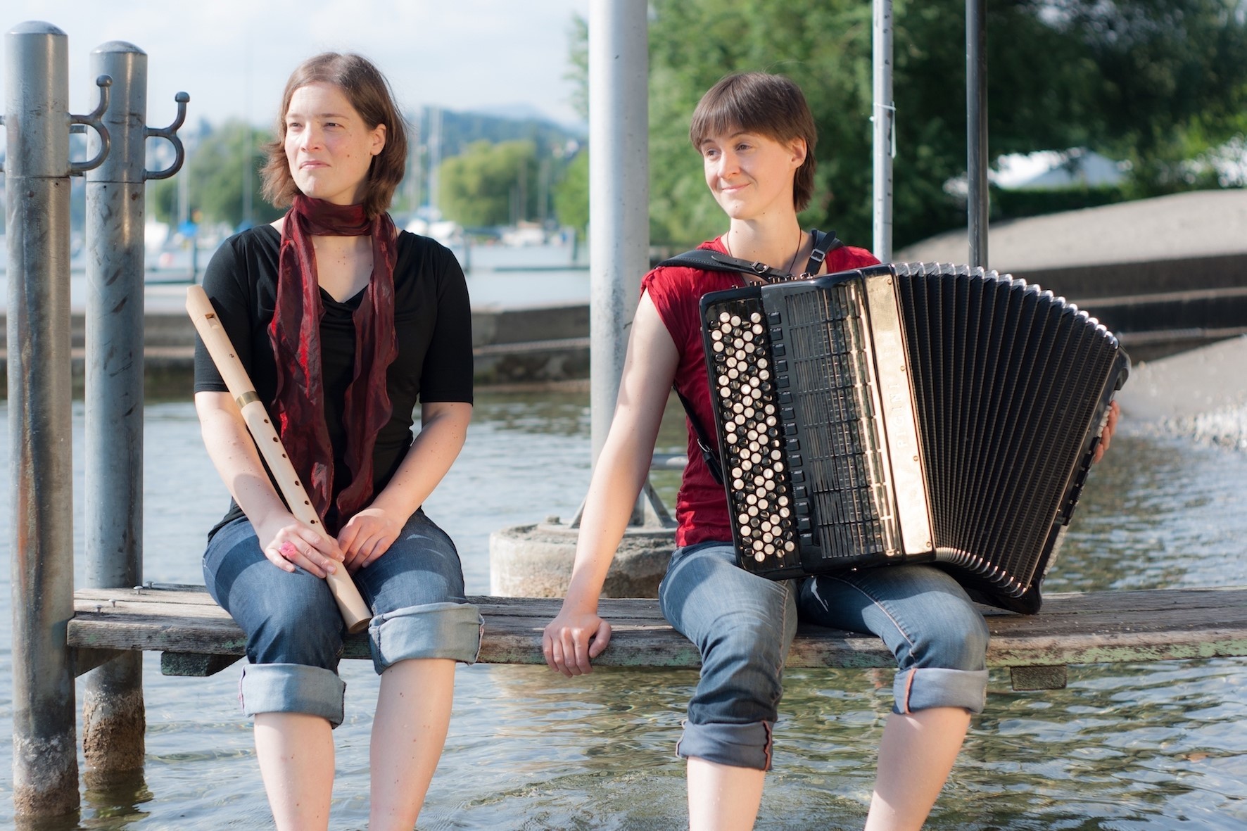 Das Duo „Windspiel“ lädt am 31. März ein, Musik von gestern und heute hautnah zu erleben, spannende Beziehungen zu entdecken und so manches in neuem Licht zu sehen beziehungsweise zu hören.