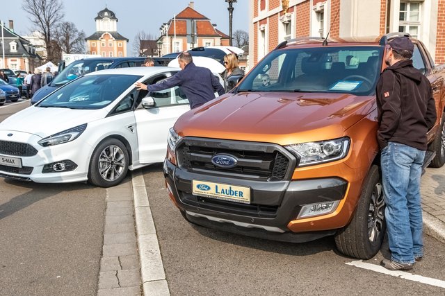Neue Modelle und technischen Fortschritt gab es auf der Autoshow am Schloss zu sehen. | Foto: Paul Needham