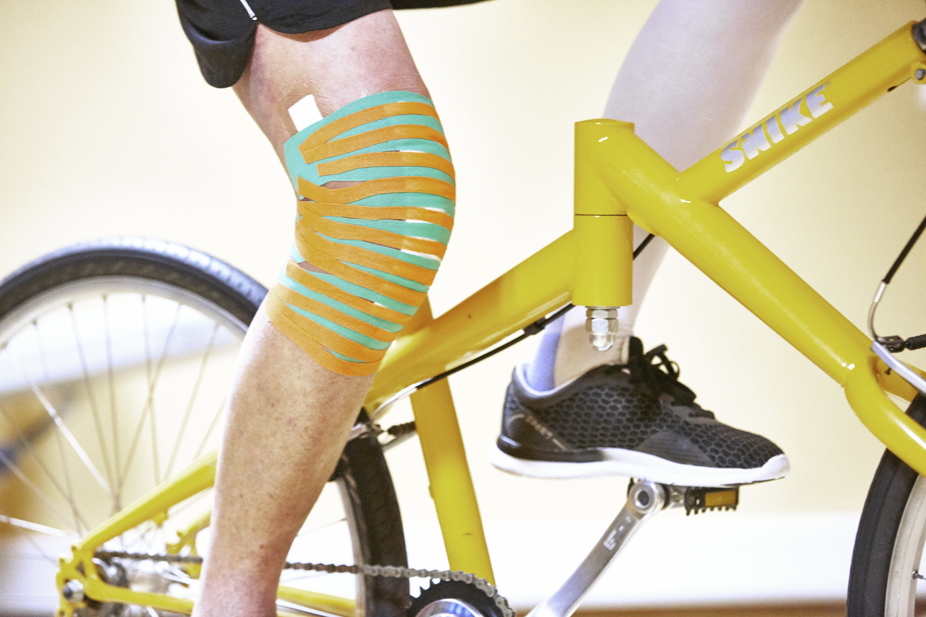 Radfahren bewegt das Knie mit wenig Belastung Foto: ps