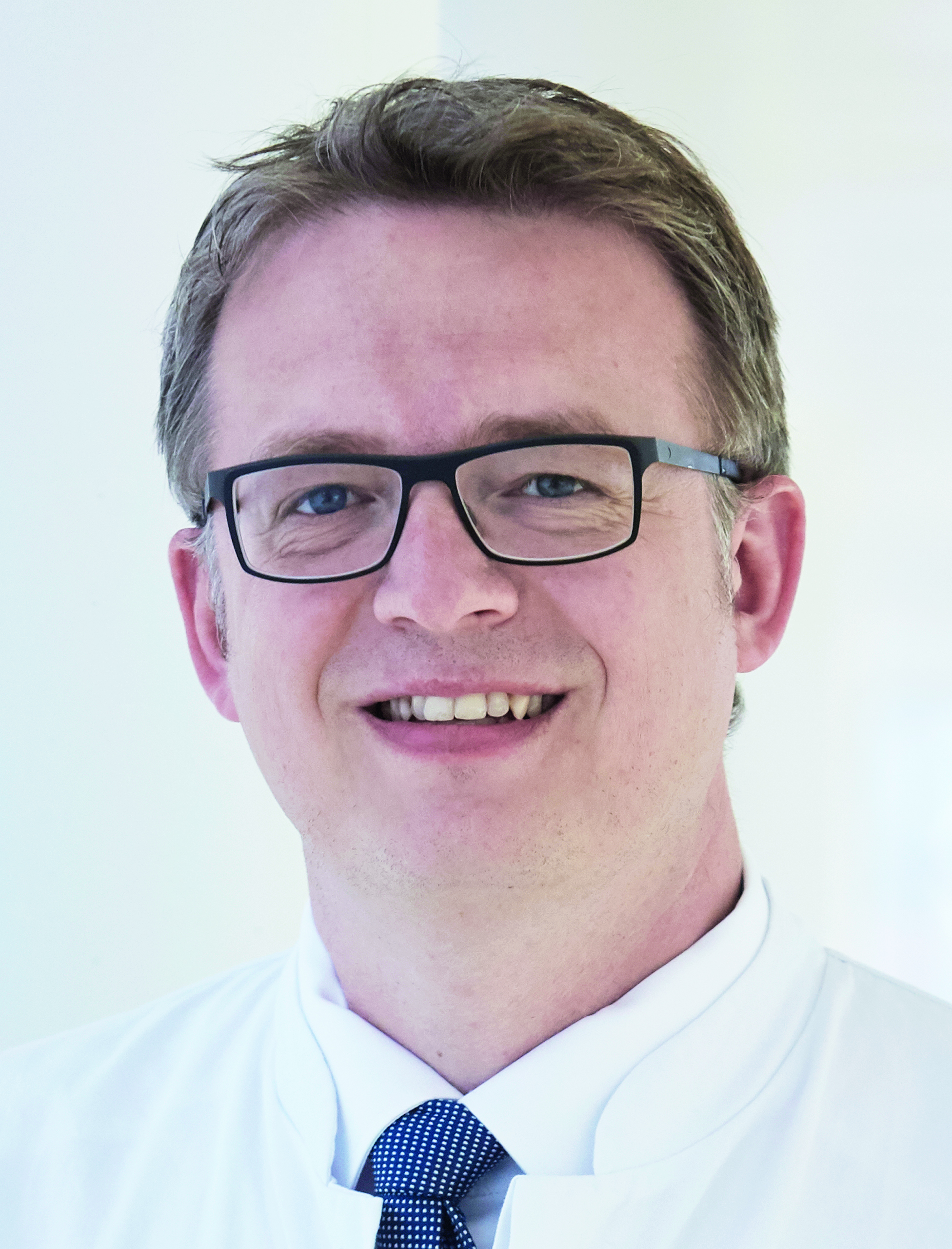 Prof. Dr. med. Alexander Hofmann, Chefarzt der Klinik für Unfallchirurgie und Orthopädie am Standort Kaiserslautern Foto: ps