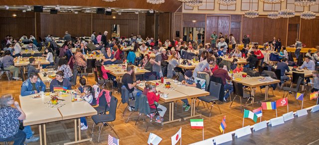 Rund 250 Besucher trafen sich zum interkulturellen Frühstück im Congress Center Ramstein | Foto: Schäfer