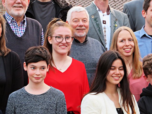 Ladies in red - unsere TSV-Athletinnen Elena und Sarah | Foto: Brigitte Melder