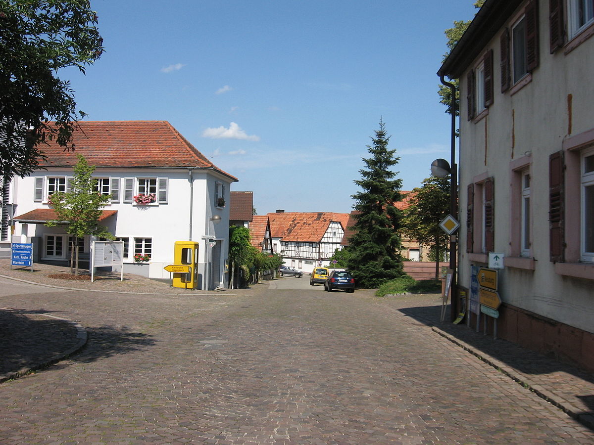 Berg wird 1200 Jahre alt.