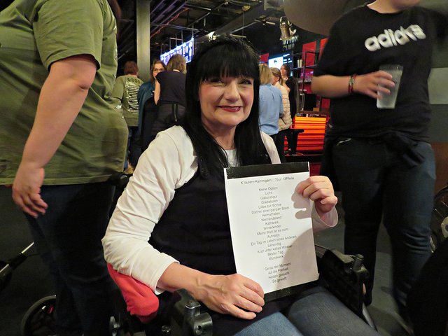 Nimmt im Rollstuhl einige Strapazen auf sich "Kikka" aus Recklinghausen | Foto: Brigitte Melder